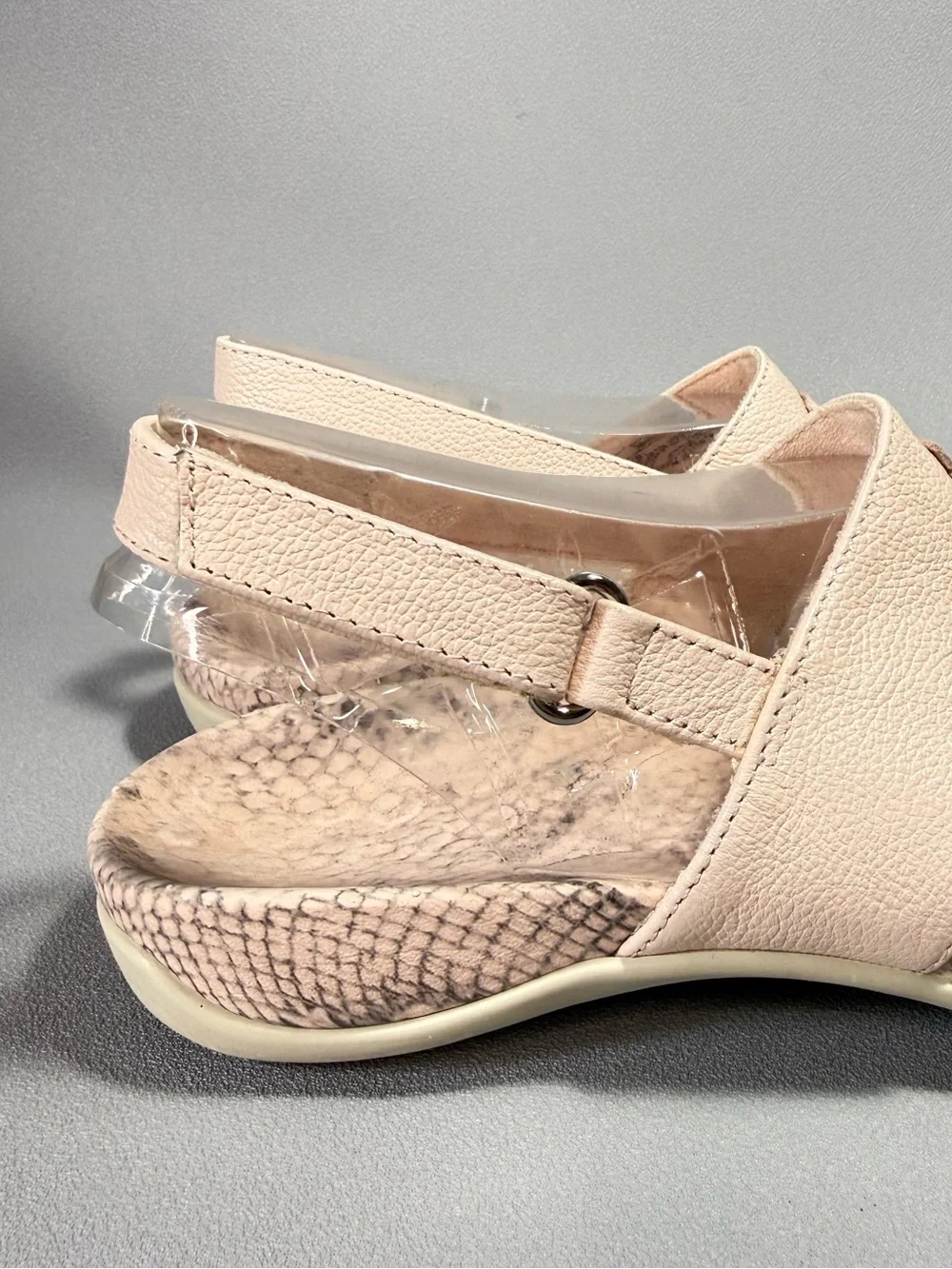 Vionic Tala Neutral Pink Snakeskin Printed Leather Slingback Thong Sandals